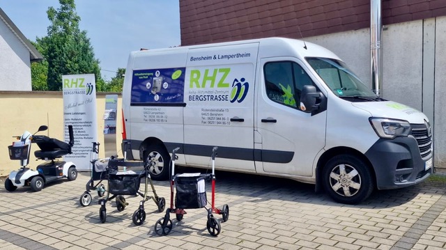 RHZ Bergstrasse Auto für die Auslieferung und Rollatoren
